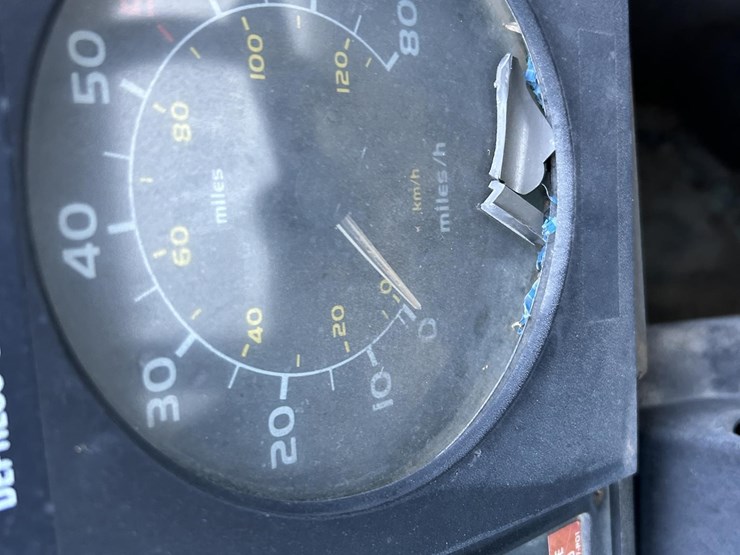 1989-volvo-fe6-image-22