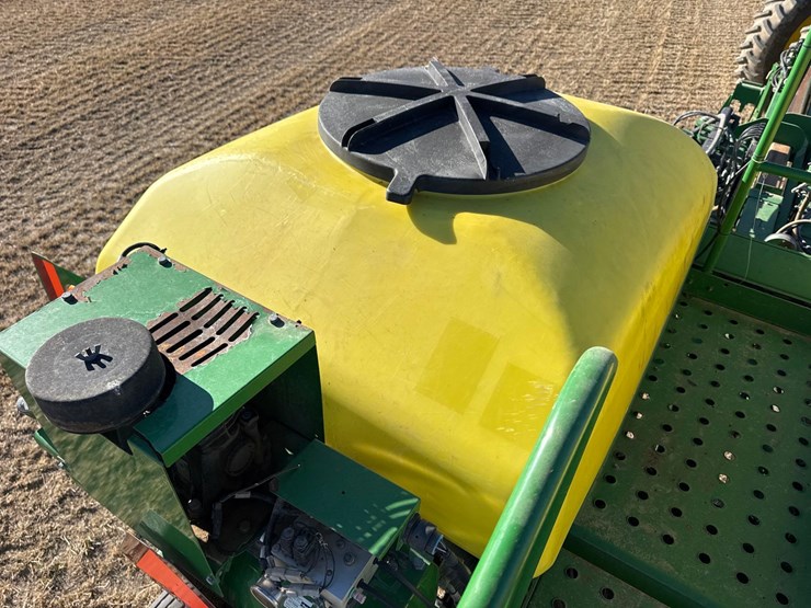 2014-john-deere-1770nt-image-68