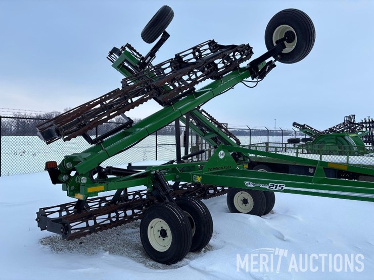 2024-j&m-tf215-image-7