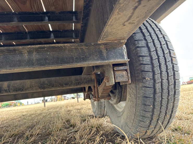 2012-pj-flatbed-image-32