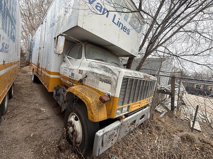 1983-gmc-topkick-c7500-image-1