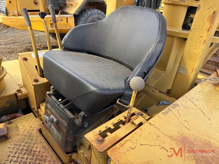 dresser-412b-image-17