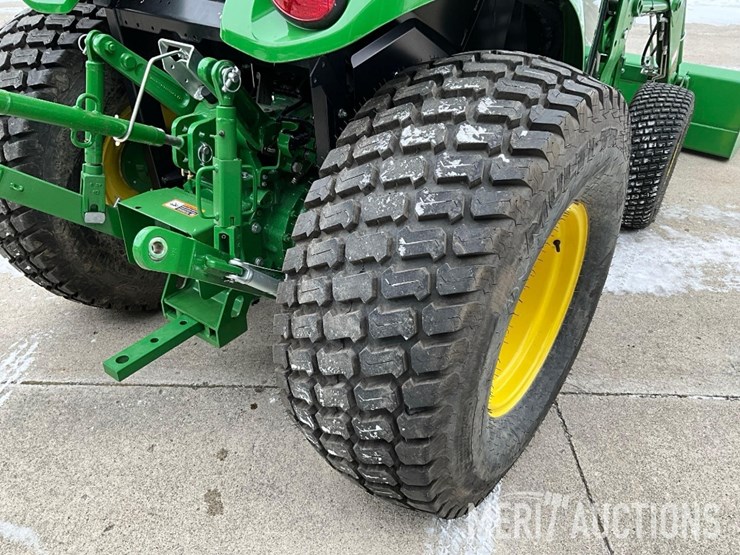 2024-john-deere-4066r-image-28