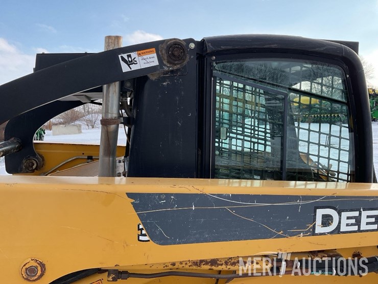 2006-john-deere-325-image-18