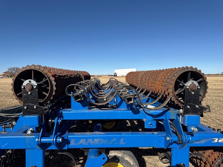 landoll-3230-cultimulcher-image-27