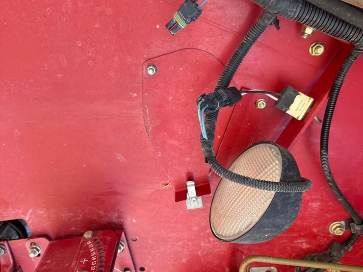 2009-case-ih-2577-image-80