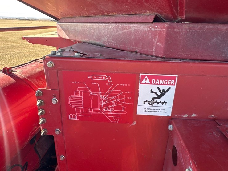 2009-case-ih-2577-image-126