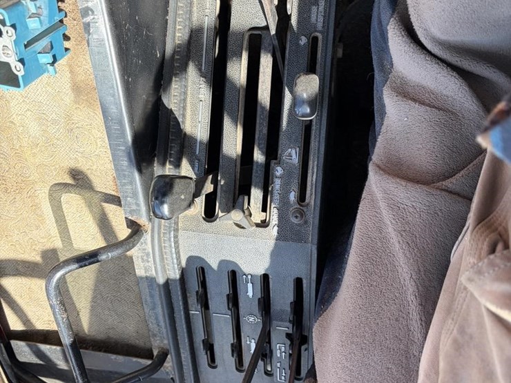 1981-international-1086-image-27