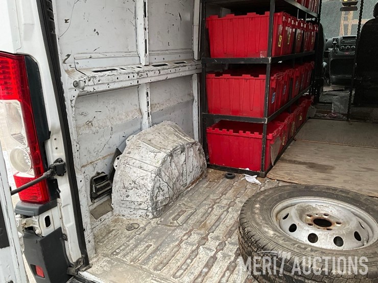 2017-ram-promaster-2500-image-21