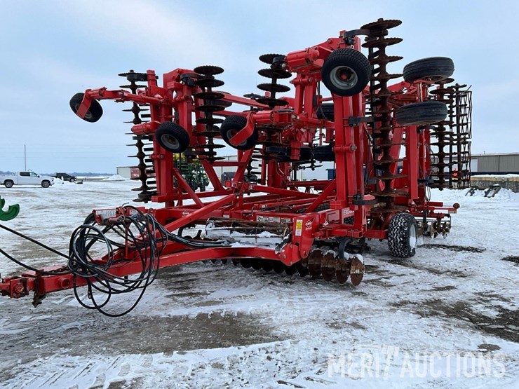 2013-kuhn-krause-80-40-vertical-tillage-tool-image-1