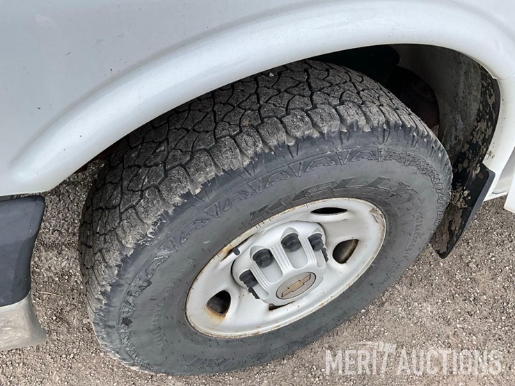 2003-chevrolet-2500-image-18