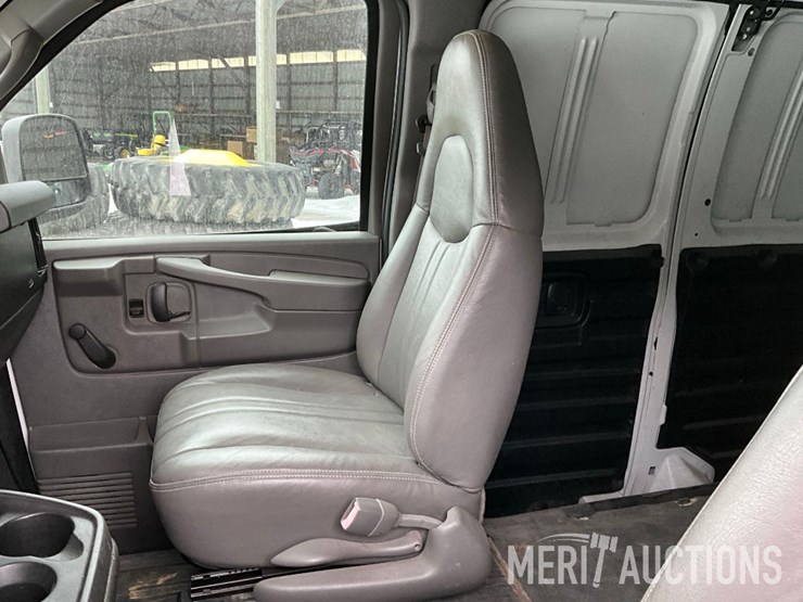 2009-chevrolet-1500-image-36