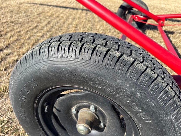 westfield-mk-100-71-auger-w/-swing-away-image-31