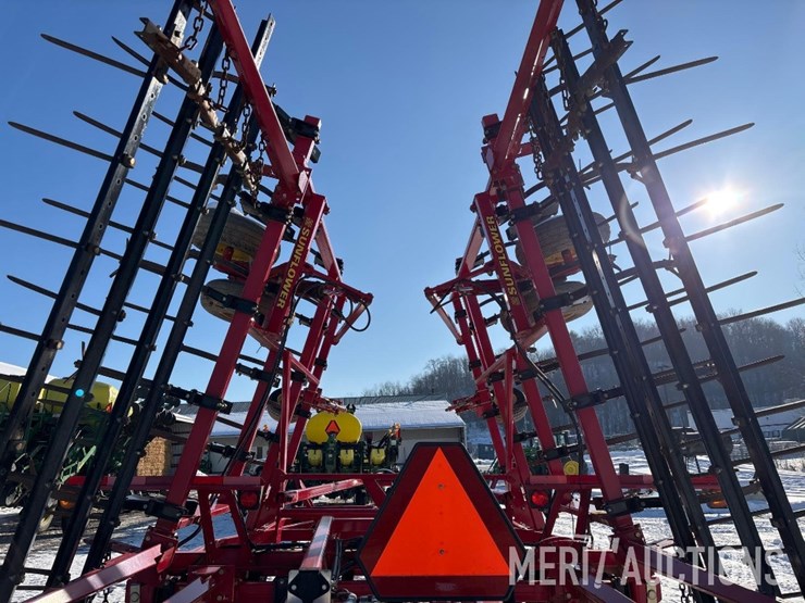 2012-sunflower-5035-28-image-25