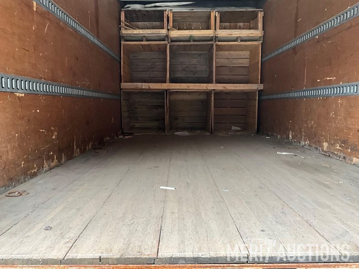 2016-dodge-5500-box-truck-image-33