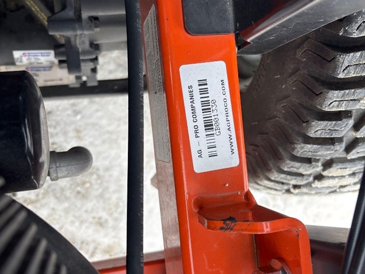 2022-husqvarna-z560l-zero-turn-image-21