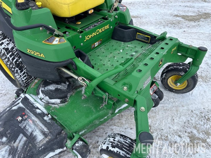 2009-john-deere-z925a-image-16