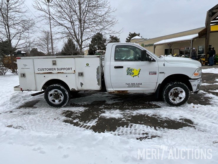 2011-dodge-2500-image-6