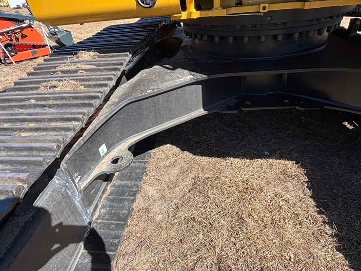 caterpillar-323-image-14