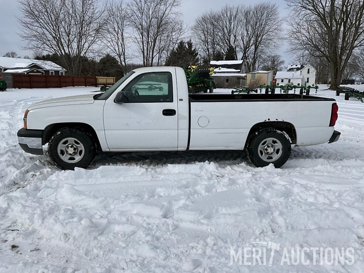 2004-chevrolet-1500-image-2