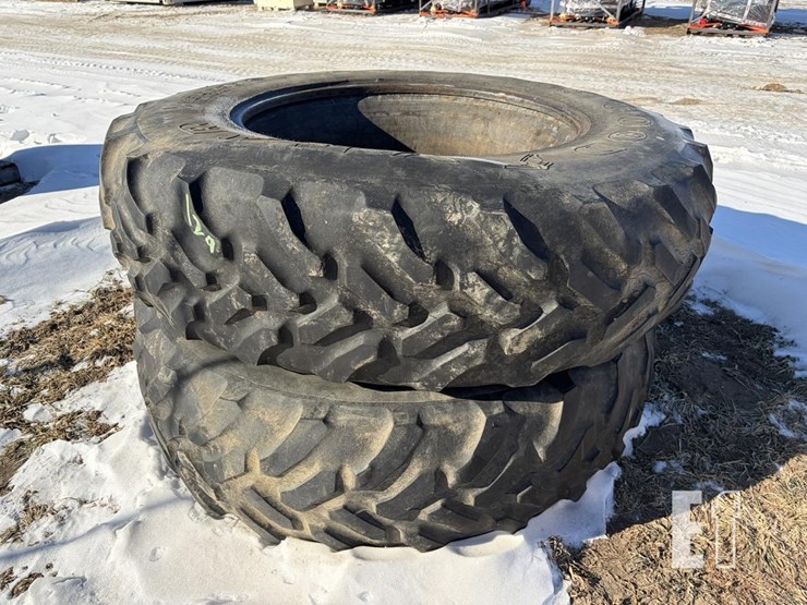 18.4r38-tractor-tires-image-2
