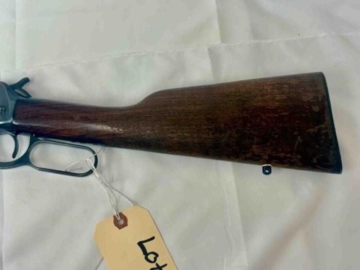 winchester---lever-action-rifle-image-2