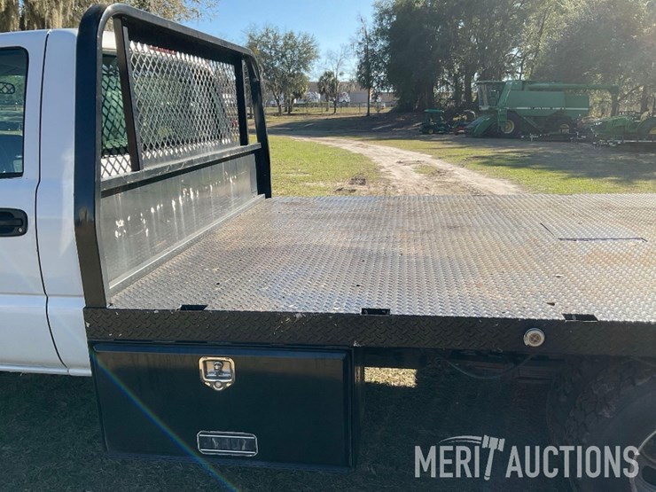 2006-chevrolet-3500-image-14