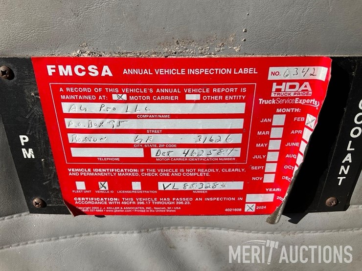 1997-freightliner-fl70-image-48