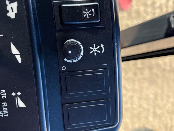 2009-case-ih-2577-image-152