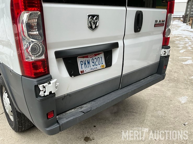 2017-ram-promaster-2500-image-15