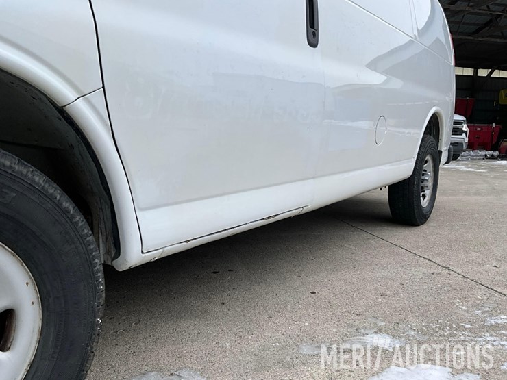 2014-chevrolet-2500-image-11