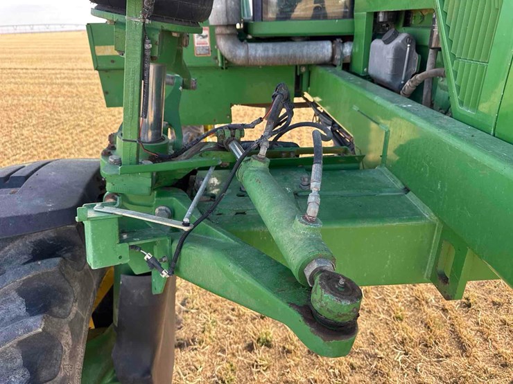 2000-john-deere-4700-image-33