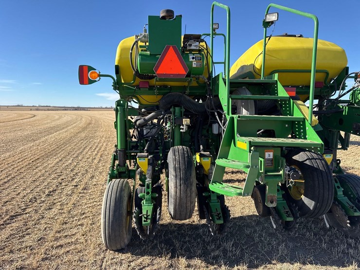 2014-john-deere-1770nt-image-37