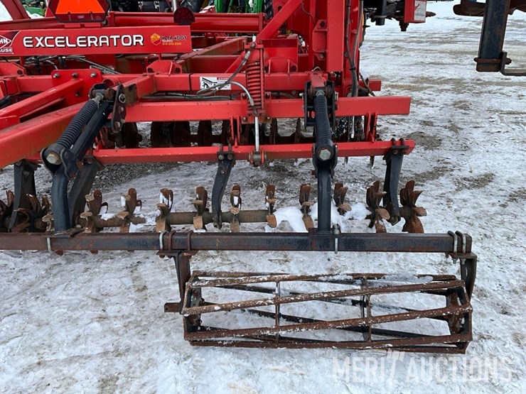 2013-kuhn-krause-80-40-vertical-tillage-tool-image-28