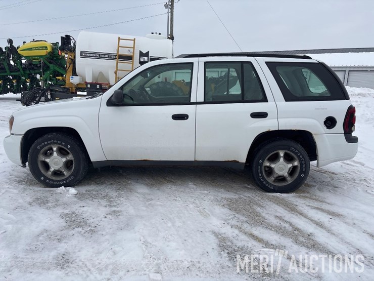 2008-chevrolet-trailblazer-image-2