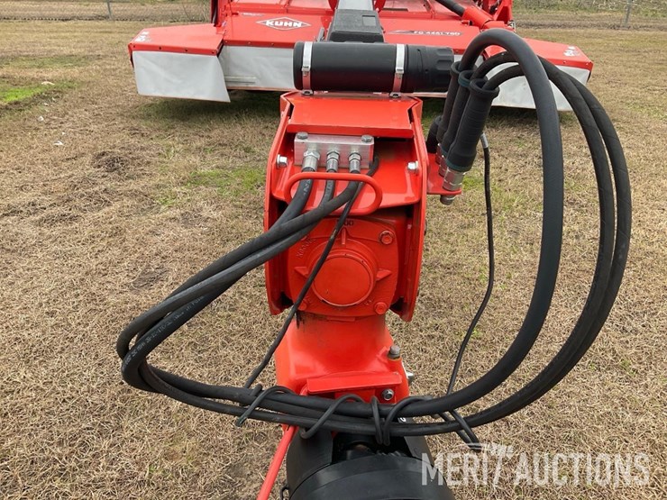 2022-kuhn-fc4461-tcd-moco-image-12