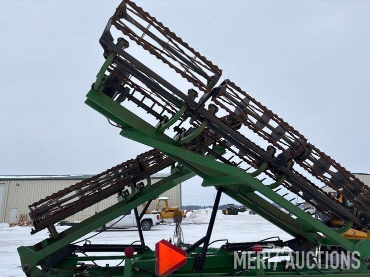 2010-unverferth-1225-image-17