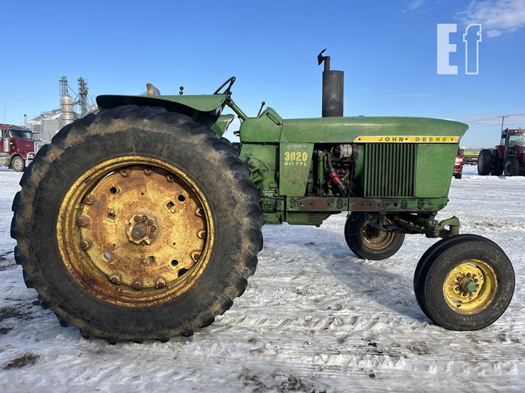 john-deere-3020-image-6