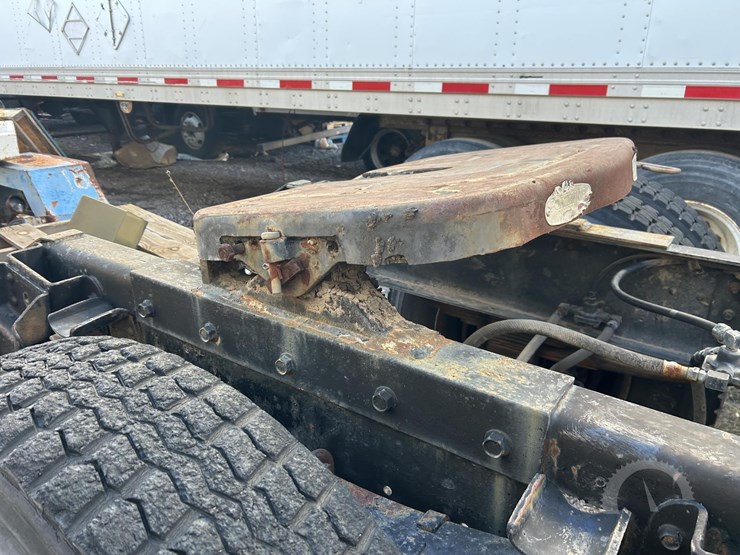 1984-international-s2200-image-12