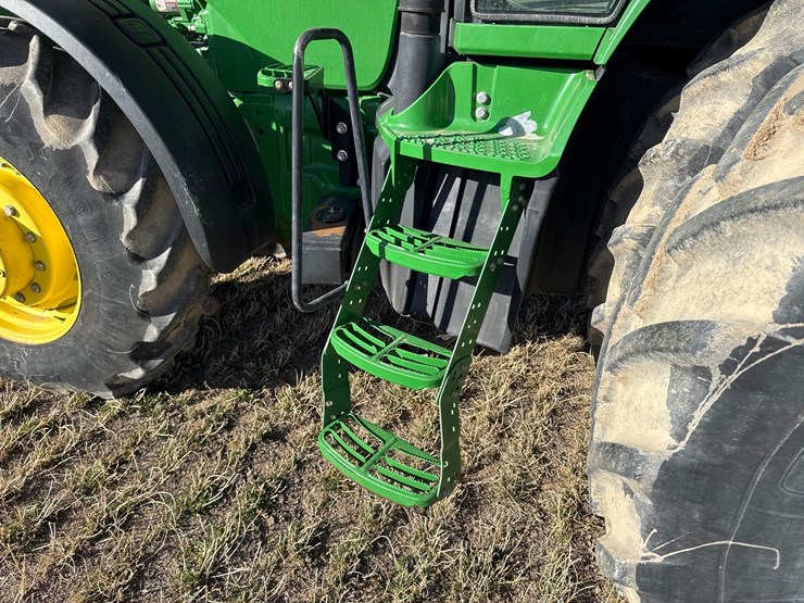 2008-john-deere-8330-image-39