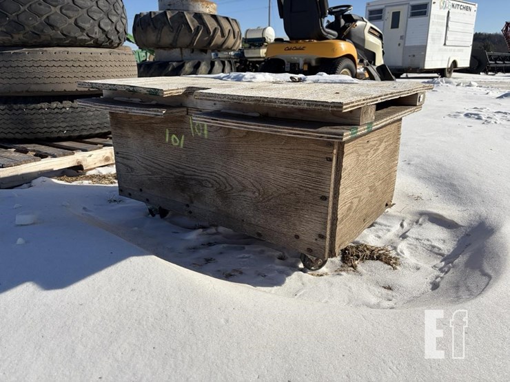 wood-work-bench-image-1