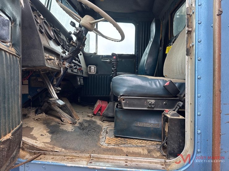 1986-kenworth-w900b-image-24