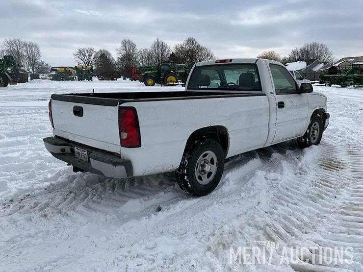 2004-chevrolet-1500-image-5