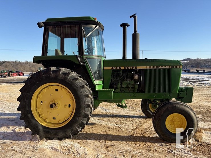 1982-john-deere-4440-image-6