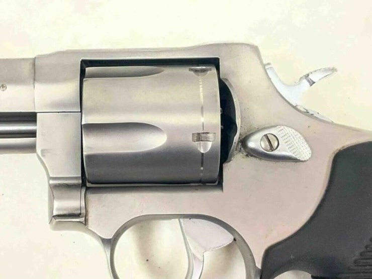 taurus-revolver-image-4