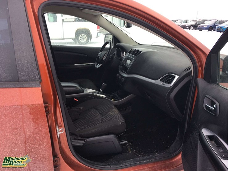 2012-dodge-journey-image-20