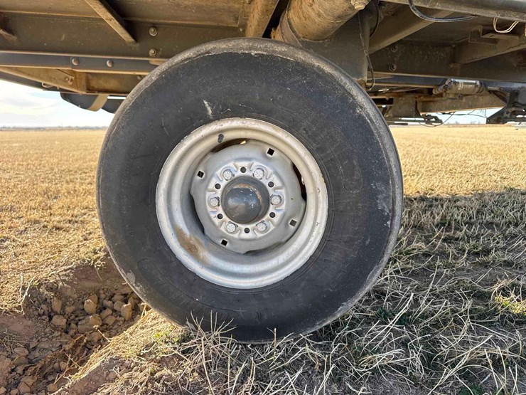 massey-ferguson-2290-image-45