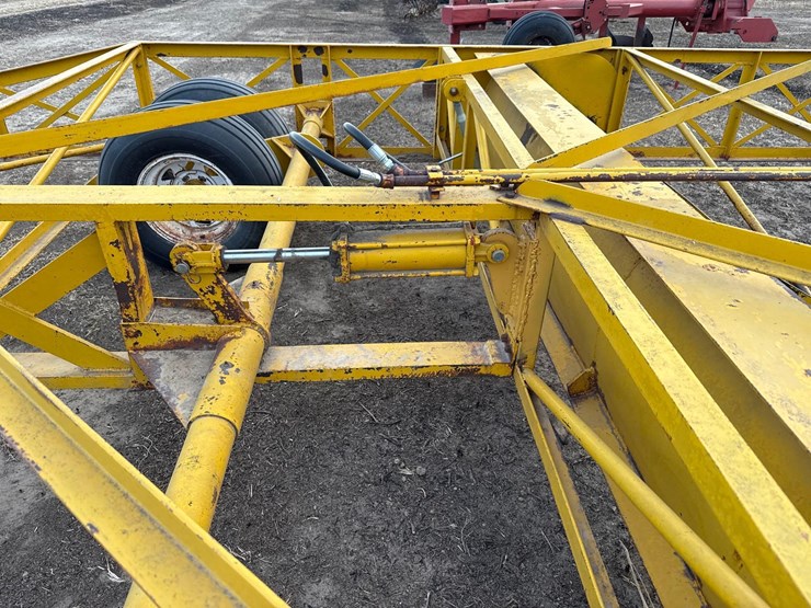 oweco-1430-land-plane-image-12