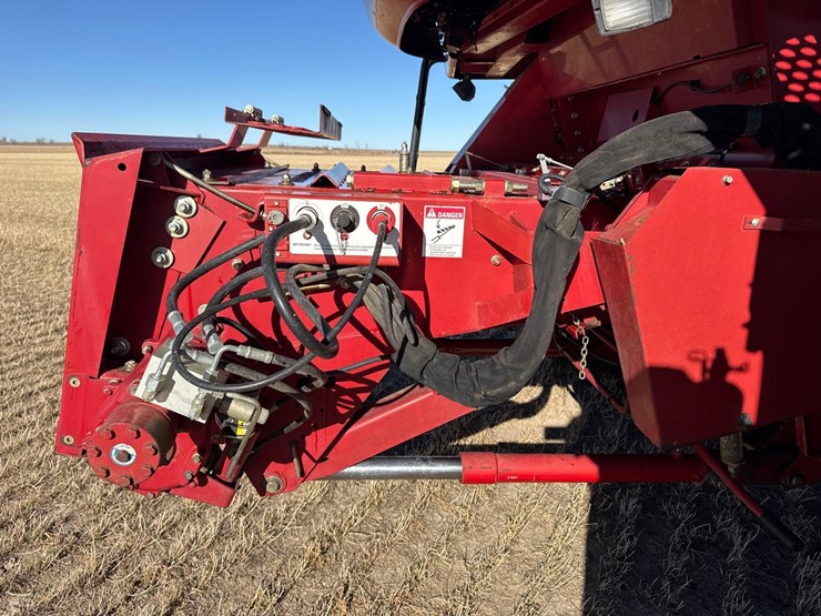 2009-case-ih-2577-image-9