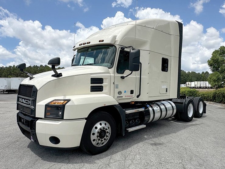 2021-mack-anthem-image-1